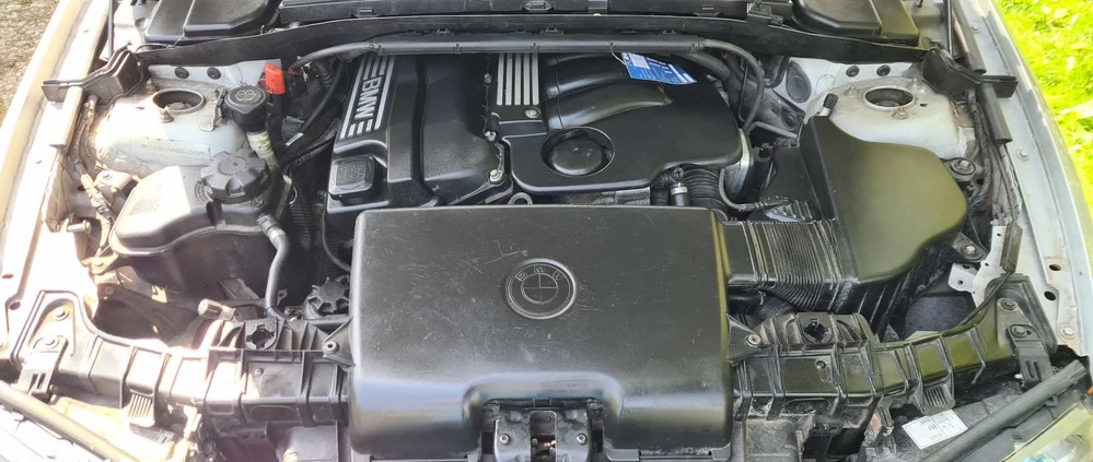 BMW Seria 1 cena 11000 przebieg: 190000, rok produkcji 2005 z Ostroróg małe 92